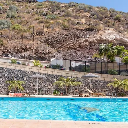 The Sunset Views Costa Adeje, Heated Pool Apartment *