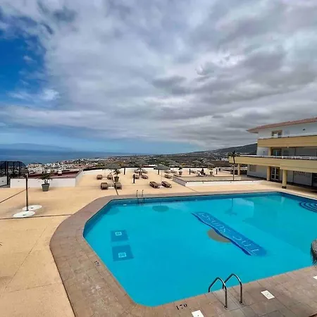 Appartamento The Sunset Views Costa Adeje, Heated Pool